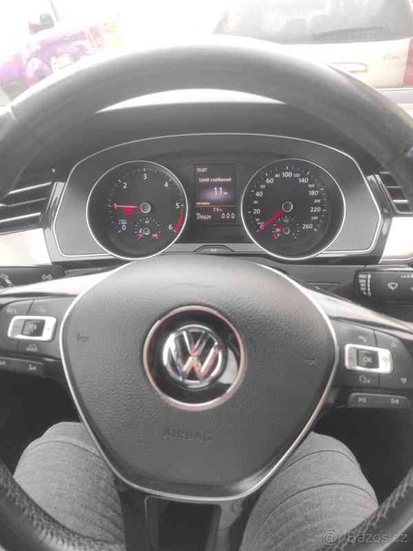 Volkswagen Passat 2,0   B8 - foto 7