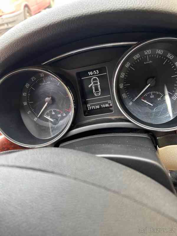 Škoda Superb 2,0   2 - foto 3