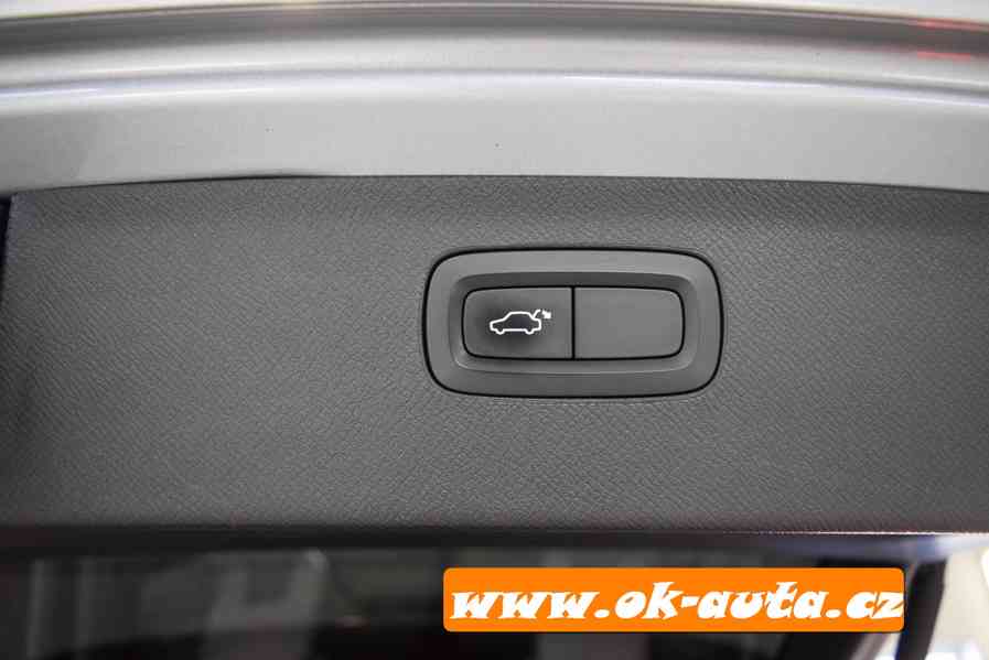 Volvo XC 90 2.0 D5 AWD 7 MÍST 173 kW 2018-DPH - foto 13