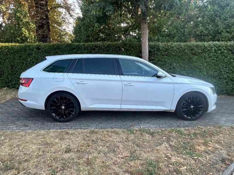 Škoda Superb 2,0   TDI servisováno - foto 11