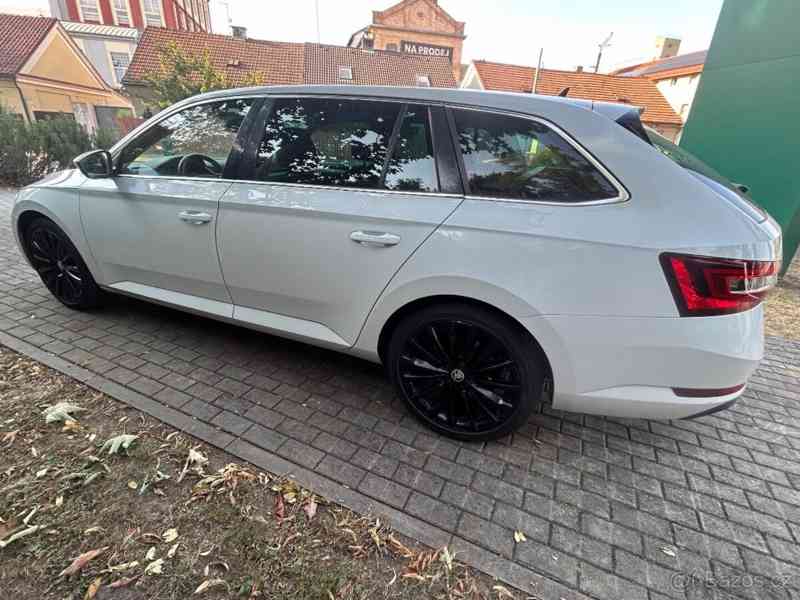 Škoda Superb 2,0   TDI servisováno - foto 3