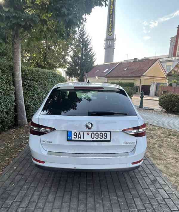Škoda Superb 2,0   TDI servisováno - foto 5