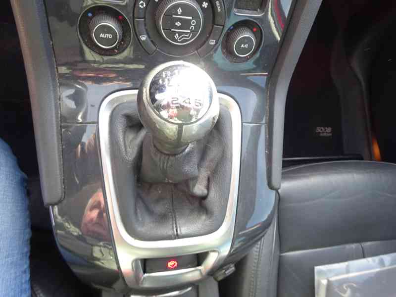 Peugeot 5008 1.6i r.v.2010 (115 kw) stk:4/2027 Koupeno ČR - foto 9