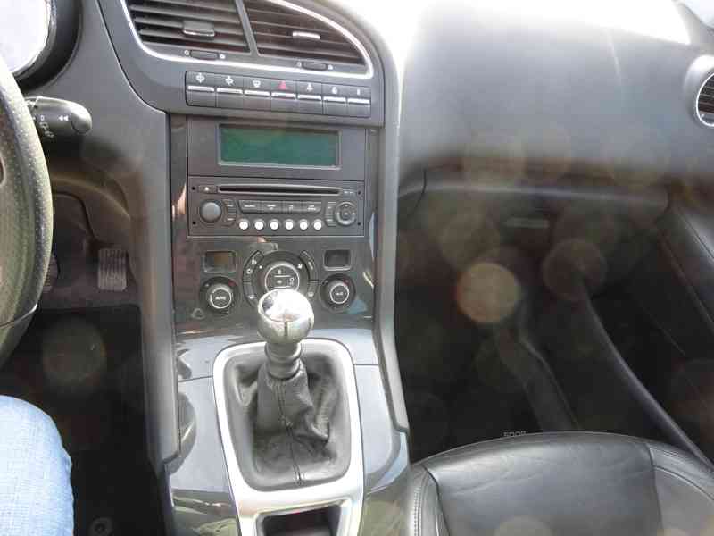 Peugeot 5008 1.6i r.v.2010 (115 kw) stk:4/2027 Koupeno ČR - foto 8