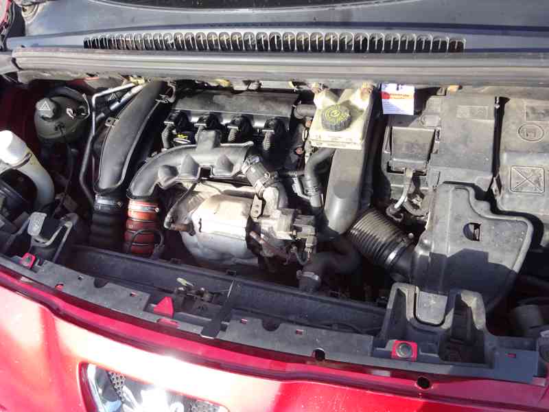 Peugeot 5008 1.6i r.v.2010 (115 kw) stk:4/2027 Koupeno ČR - foto 18