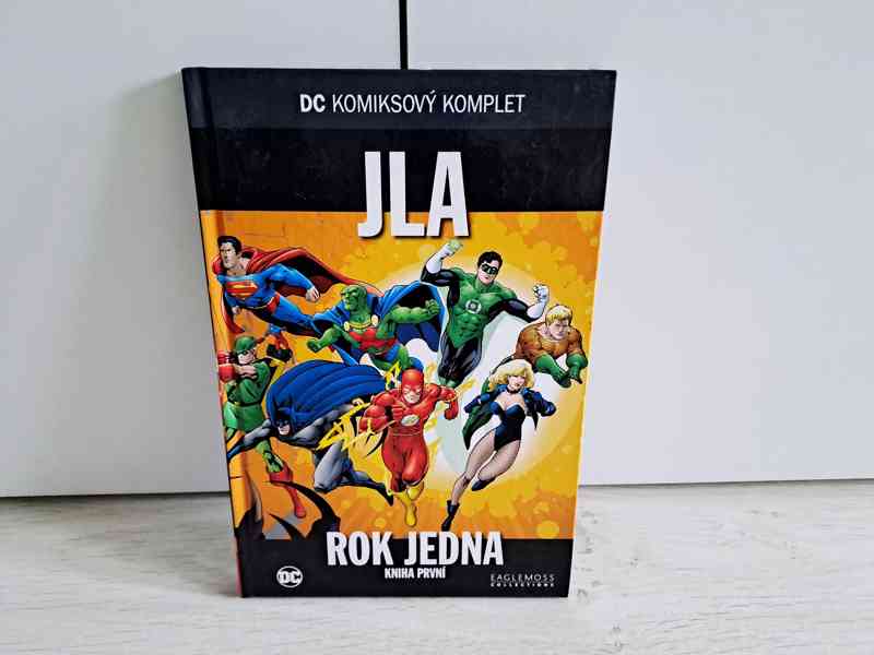 Kniha DC komiksový komplet 014: JLA - Rok jedna 1