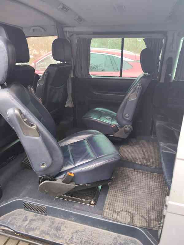 VW  CARAVELLE r.v.2003 - foto 2