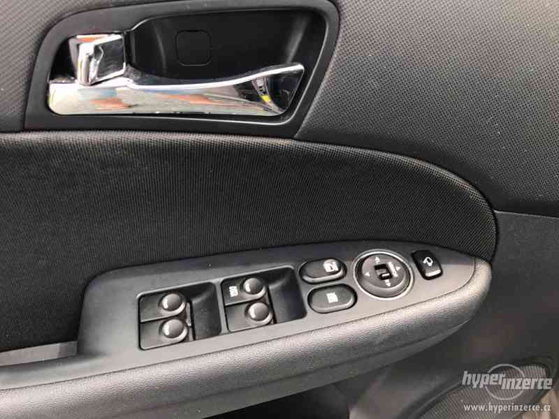 Hyundai i30 - najeto pouze 46tis km - foto 9