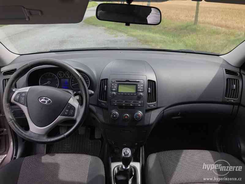 Hyundai i30 - najeto pouze 46tis km - foto 10