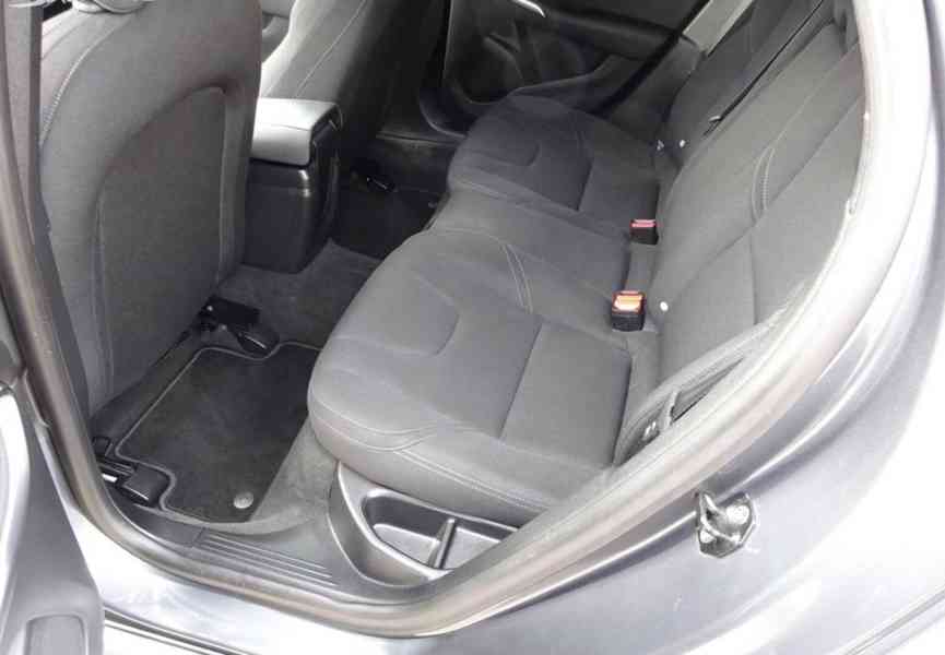 Volvo V40 1.6 D2 r.v.2013 (84 kw) - foto 17