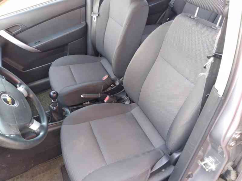 CHEVROLET AVEO 1.4 - ČR,KLIMA,130000 KM - foto 9