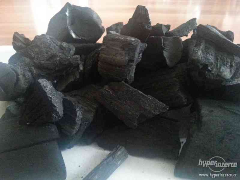 Kvalitní dřevěné uhlí. baleni po 10 kg, - foto 1