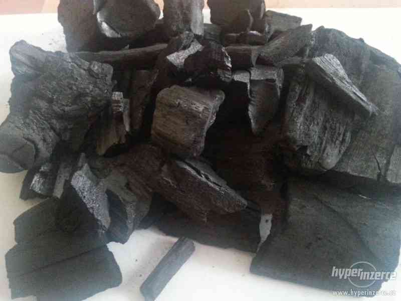 Kvalitní dřevěné uhlí. baleni po 10 kg, - foto 4