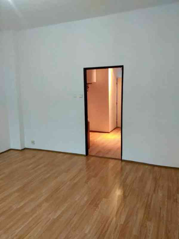 Pronájem bytu 1+1 32 m² - foto 5