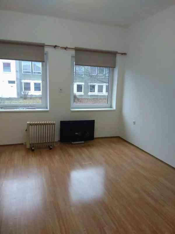 Pronájem bytu 1+1 32 m² - foto 6