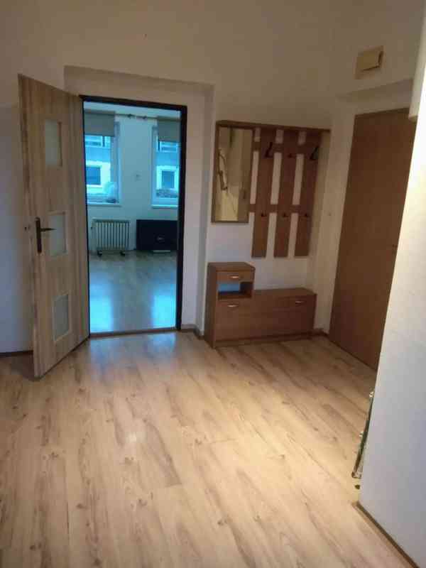 Pronájem bytu 1+1 32 m² - foto 4
