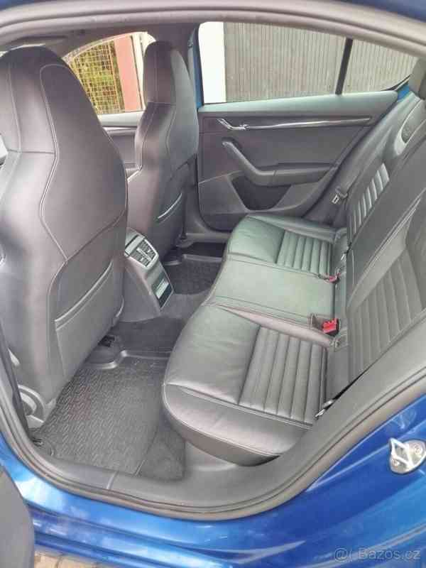 Škoda Octavia 2,0   3 rs TDI 135 kW manuál - foto 12