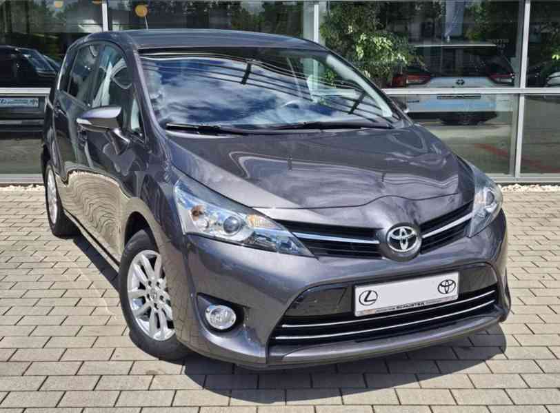 Toyota Verso 1.8i Edition-S benzín 108kw - foto 4