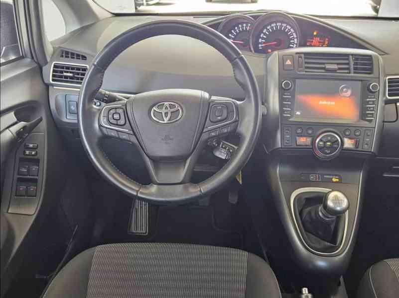 Toyota Verso 1.8i Edition-S benzín 108kw - foto 12