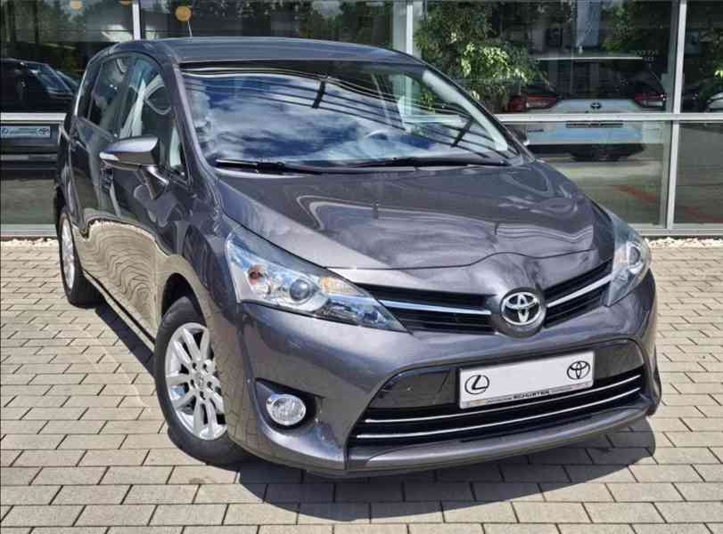 Toyota Verso 1.8i Edition-S benzín 108kw - foto 11
