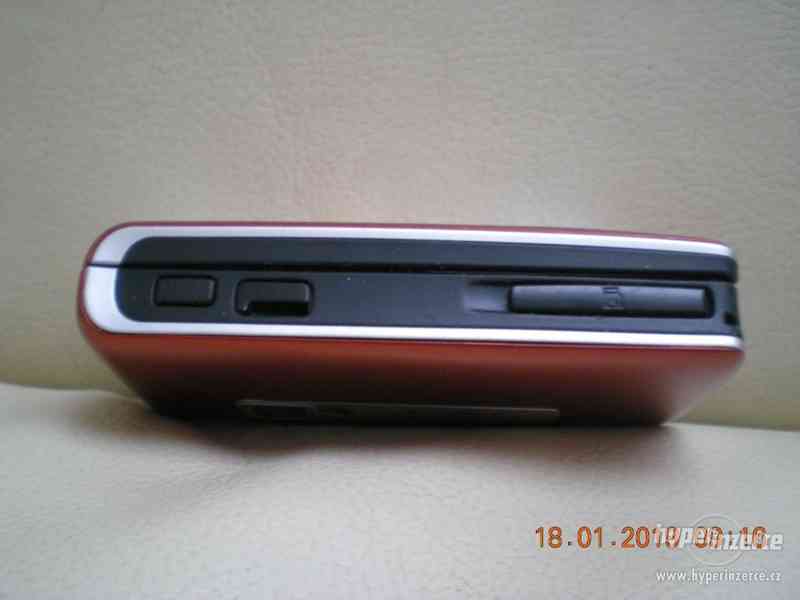 Nokia 6280 - "výsuvný" telefon z r.2005, funkční - foto 5