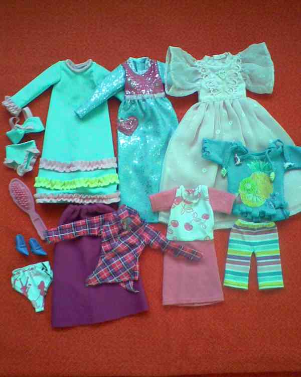 Nové panenky s doplnky - foto 4