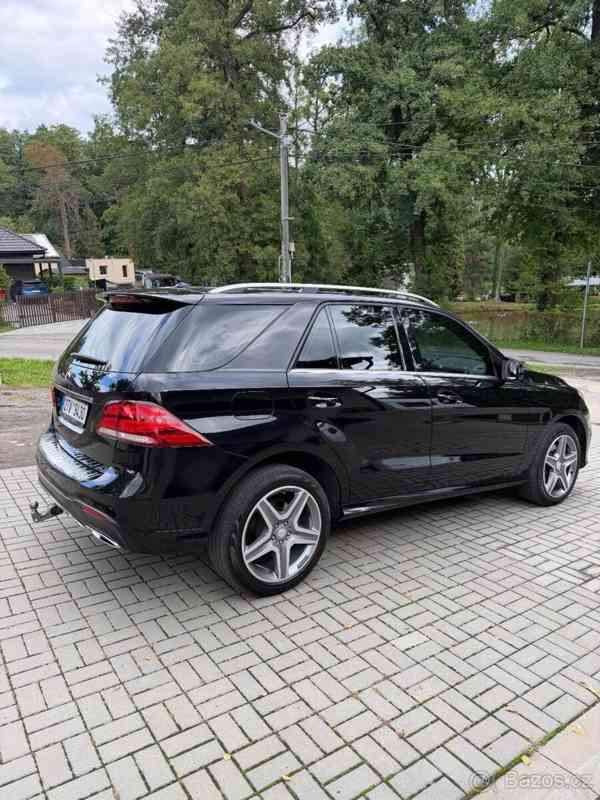 Mercedes-Benz GLE 350d - foto 18