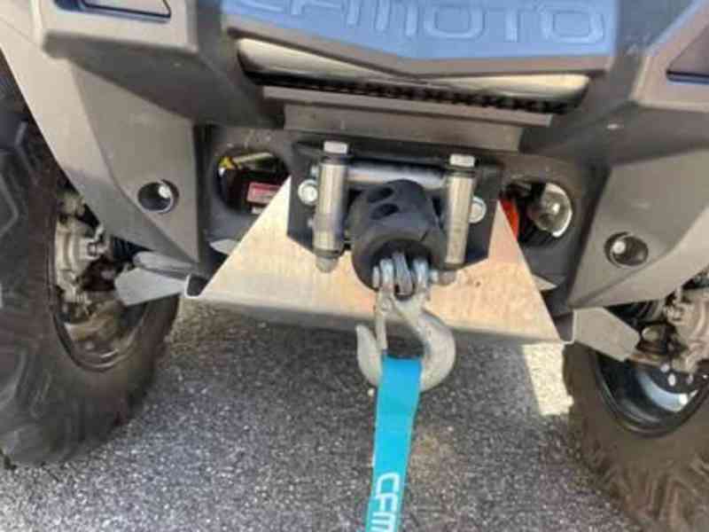 Ctyrkolka CFMOTO Cforce 820 4x4 TÜV do roku 2026 - foto 9