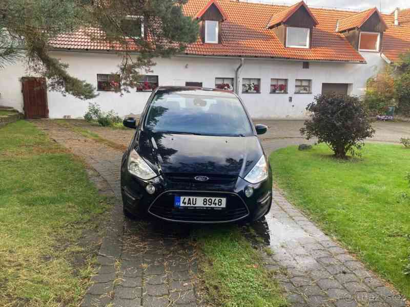 Ford S-MAX - foto 1