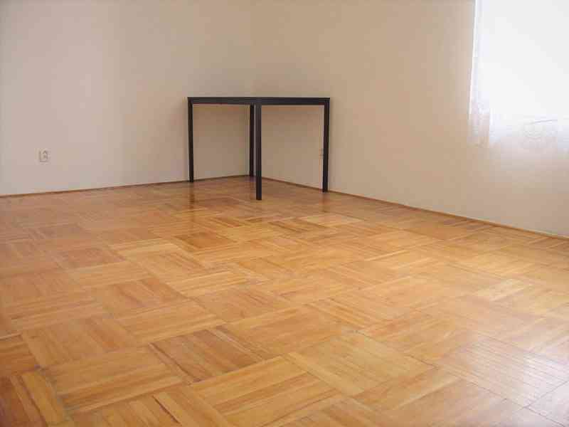 Pronájem bytu 2+kk, 45 m2, Praha 9, Prosek - ZAHRADA - foto 4