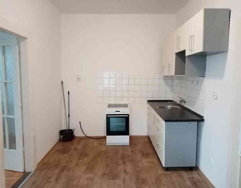 Pronájem bytu 2+kk, 45 m2, Praha 9, Prosek - ZAHRADA - foto 2