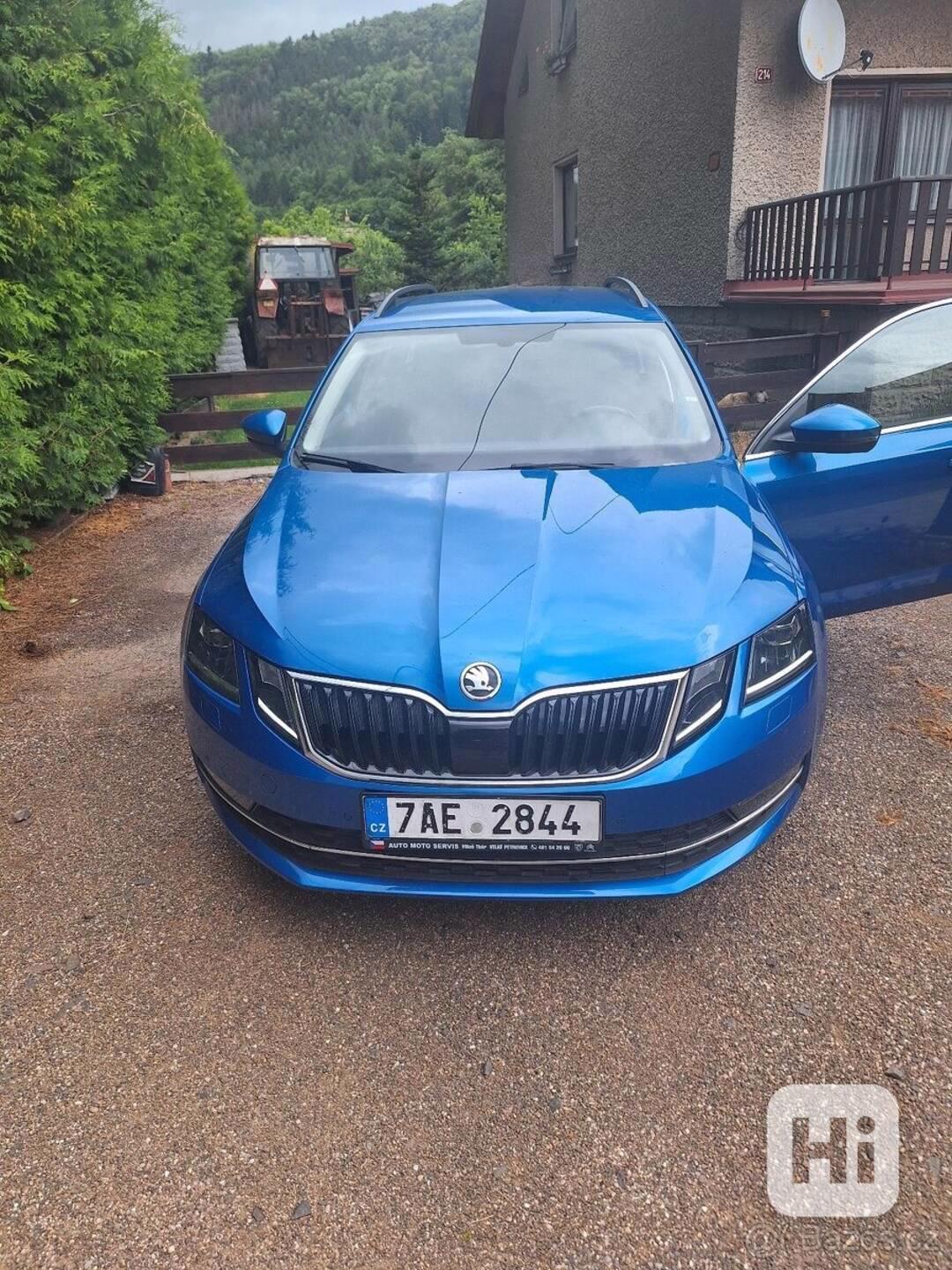 Škoda Octavia 1,6 - foto 1