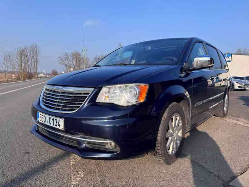 Chrysler Town Country 3,6 Limited 2x DVD CREW ÚHLY 2014 - foto 6