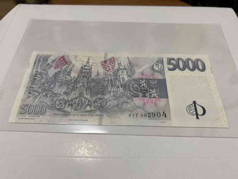 5000 Kč s hologramem přímo z ČNB - foto 17