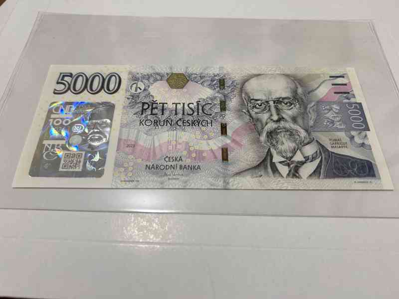 5000 Kč s hologramem přímo z ČNB - foto 12