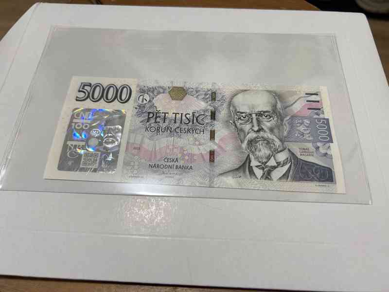 5000 Kč s hologramem přímo z ČNB - foto 14