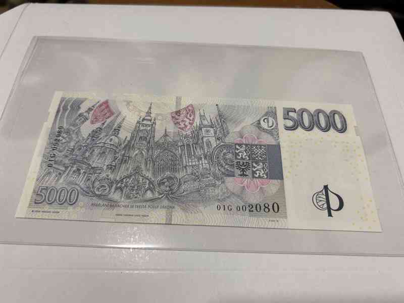 5000 Kč s hologramem přímo z ČNB - foto 23
