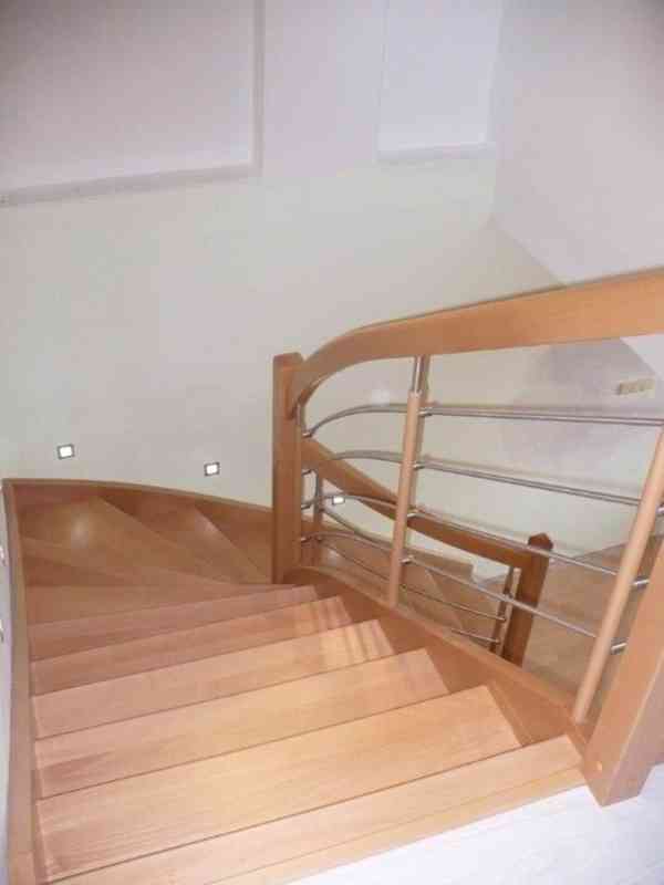 Samonosné dřevěné schodiště - foto 2