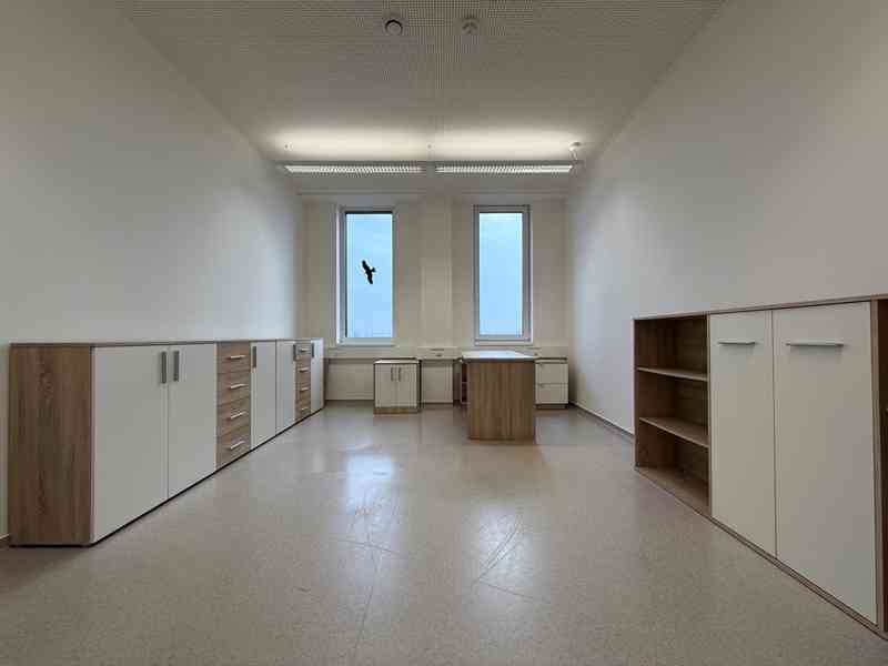 PRONÁJEM MODERNÍ KANCELÁŘE 20 M², BRNO – HORNÍ HERŠPICE - foto 6