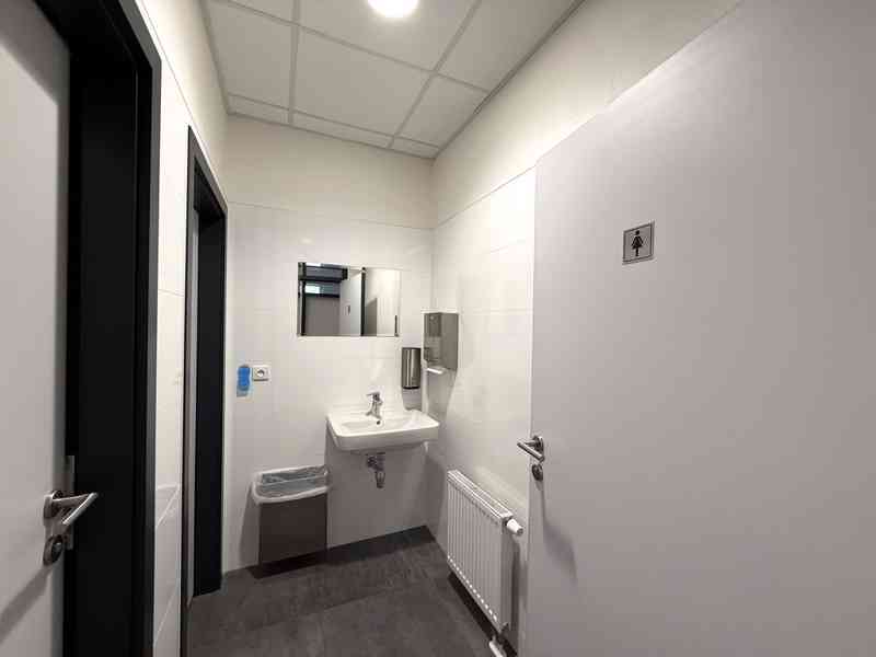 PRONÁJEM MODERNÍ KANCELÁŘE 20 M², BRNO – HORNÍ HERŠPICE - foto 13