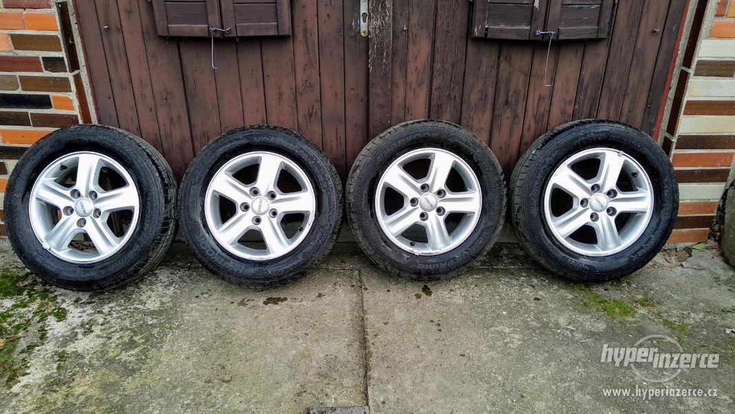 ALU disky 5,5Jx15 et40 + nové pneu - foto 1