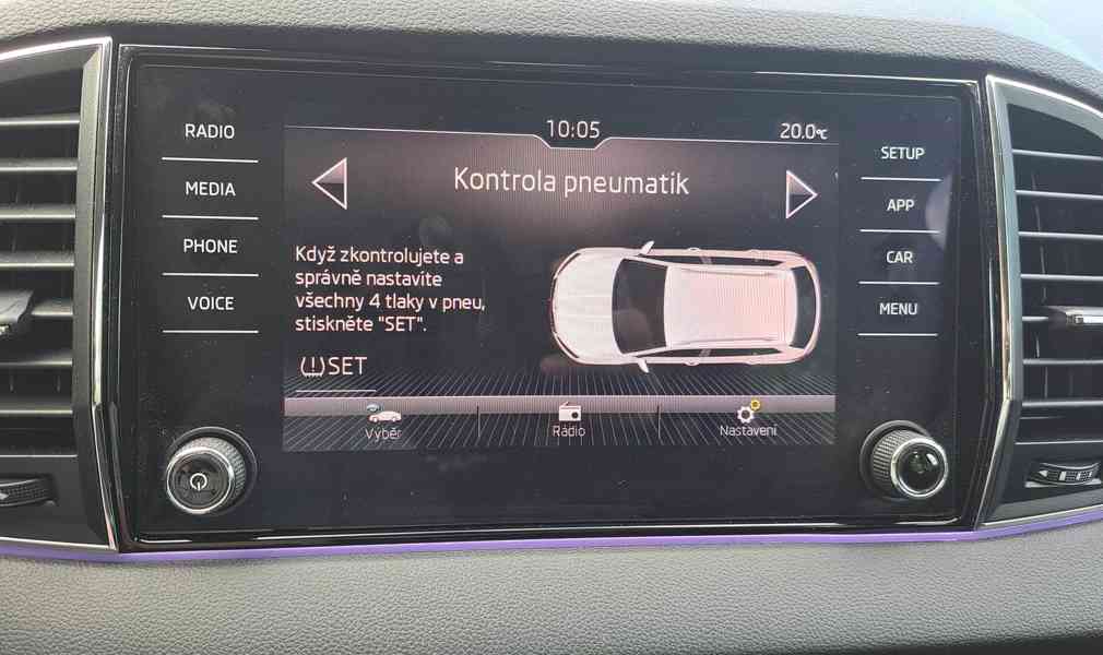 Škoda Karoq koupen v Čr 4/2020, Alu, tažné, rozvody, Cebia - foto 17