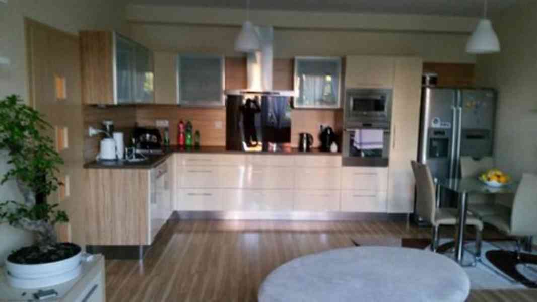 Byt 3+kk, 74 m2; Rajhrad, předzahrádka, garážové stání - foto 11