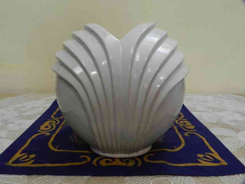 Zajímavá Art Deco bílá keramická Váza - foto 2