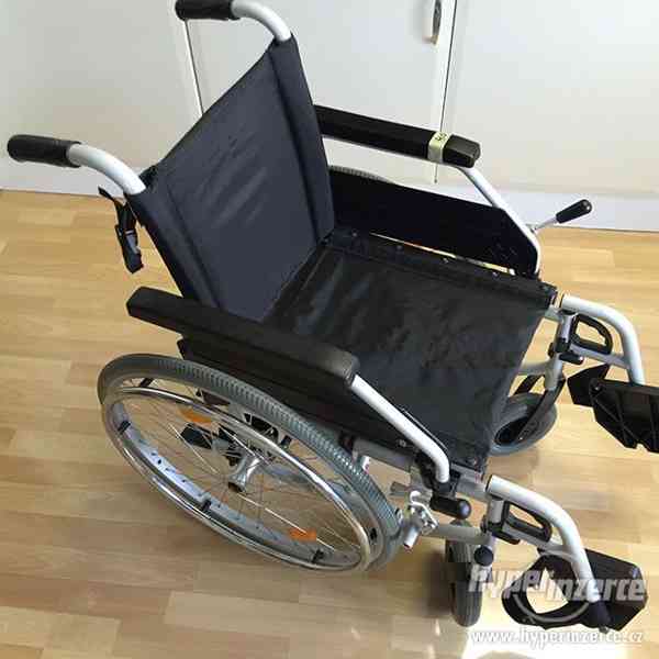 Invalidní vozík mechanický skládací - foto 1