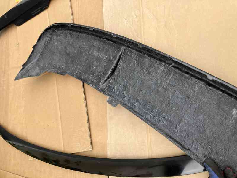 spojlery skoda rapid paket spoiler prahy - foto 9