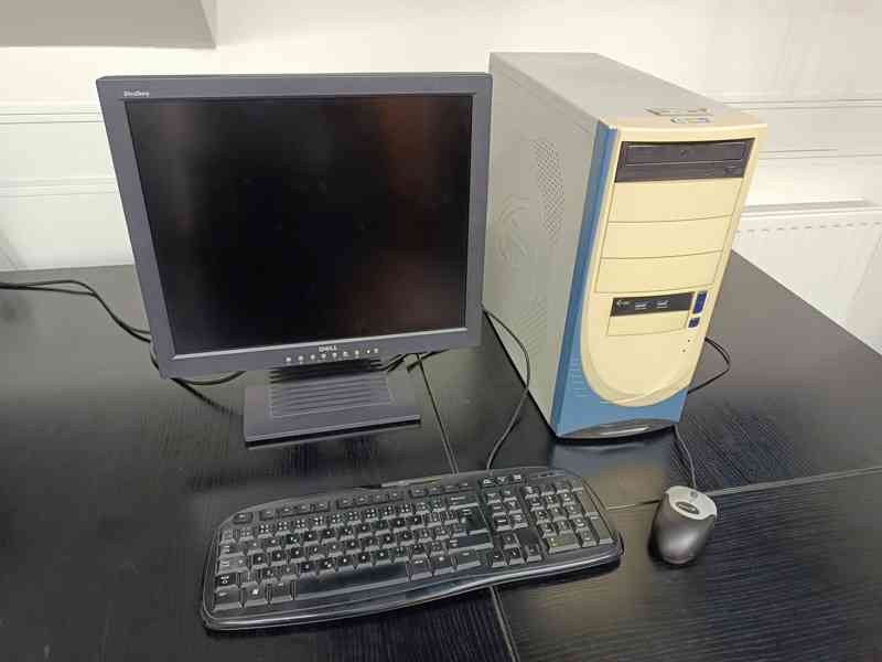PC + ZDARMA monitor, myš a klávesnice  - foto 2