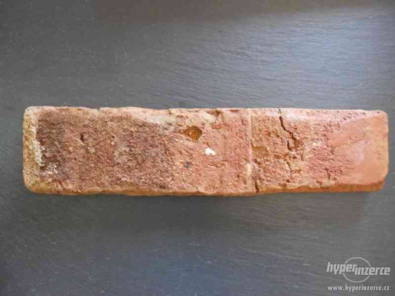 Obklad z cihel, cihlový pásek - foto 5