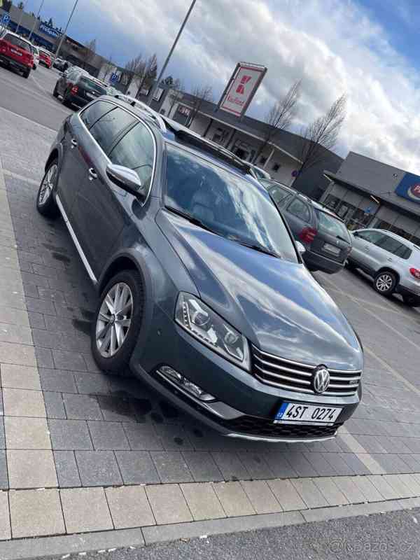 Volkswagen Passat 2,0 b7 Alltrak TDI 4x4 - foto 4