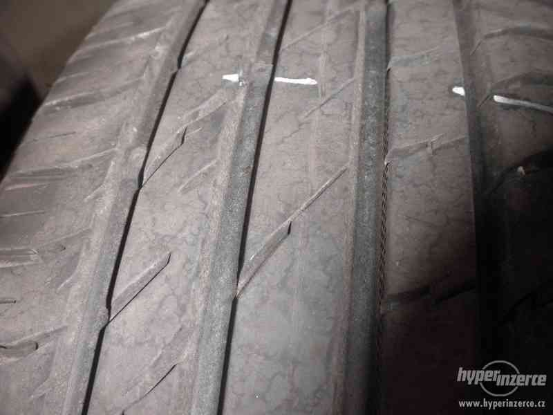 Prodám letní pneu Nokian 195/55 R15, 4,5-6 mm - foto 3
